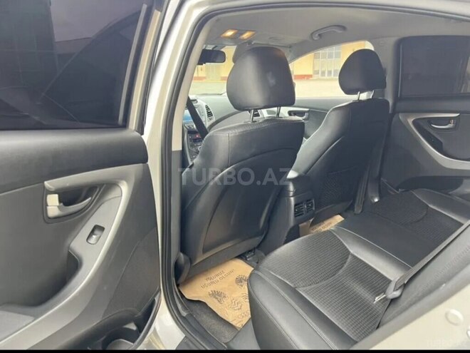 Hyundai Avante 2015, 151,000 km - 1.6 л - İmişli