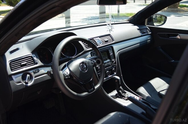 Volkswagen Passat 2016, 138,360 km - 1.8 l - Bakı