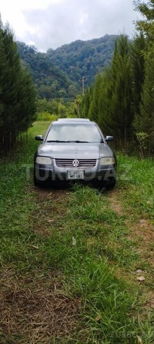 Volkswagen Passat 2002, 250,000 km - 1.8 l - Lənkəran