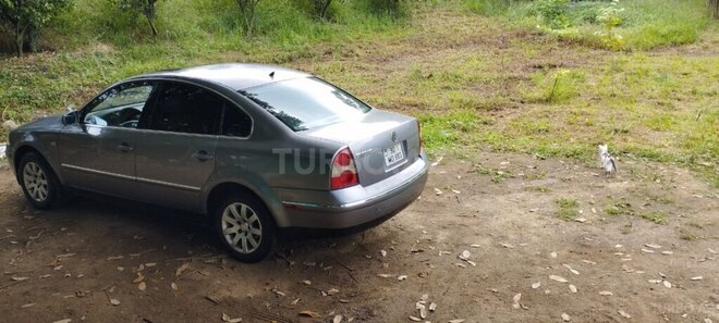Volkswagen Passat 2002, 250,000 km - 1.8 l - Lənkəran