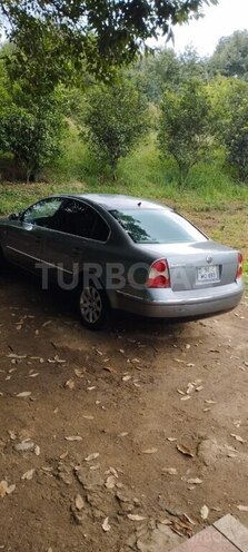 Volkswagen Passat 2002, 250,000 km - 1.8 l - Lənkəran