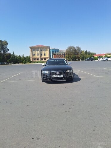 Audi A5 2014, 225,000 km - 2.0 l - Naxçıvan