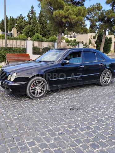 Mercedes E 220 2001, 617,000 km - 2.2 l - Bakı