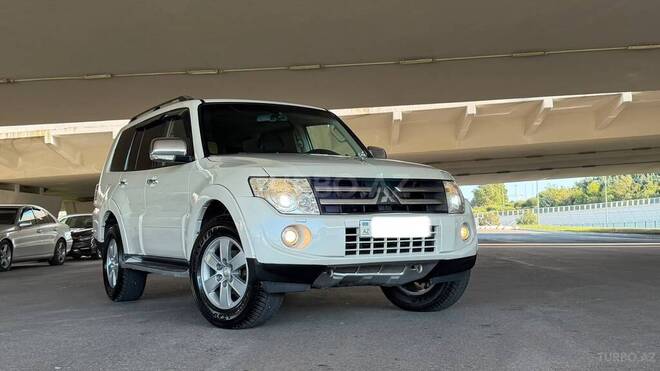 Mitsubishi Pajero 2008, 370,000 km - 3.0 l - Bakı