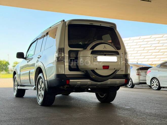 Mitsubishi Pajero 2008, 370,000 km - 3.0 l - Bakı