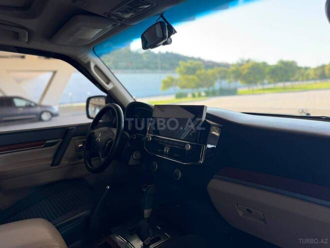 Mitsubishi Pajero 2008, 370,000 km - 3.0 l - Bakı