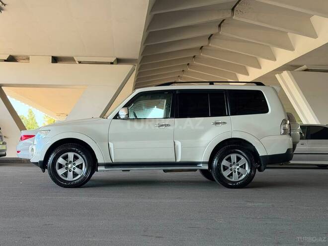 Mitsubishi Pajero 2008, 370,000 km - 3.0 l - Bakı