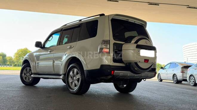 Mitsubishi Pajero 2008, 370,000 km - 3.0 l - Bakı