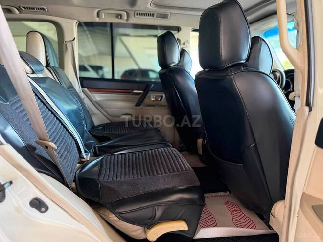 Mitsubishi Pajero 2008, 370,000 km - 3.0 l - Bakı
