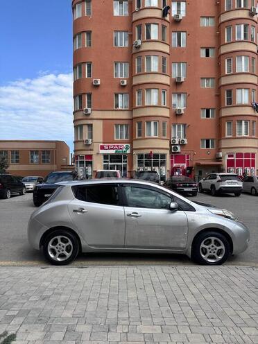 Nissan Leaf 2011, 177,478 km - 0.0 l - Bakı