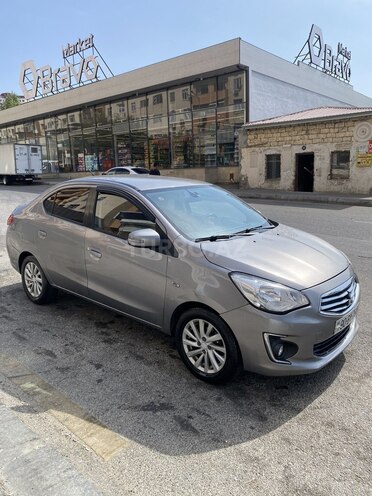 Mitsubishi Attrage 2015, 300,000 km - 1.2 l - Bakı