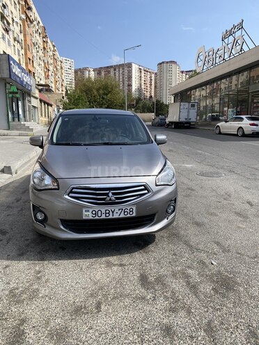 Mitsubishi Attrage 2015, 300,000 km - 1.2 l - Bakı