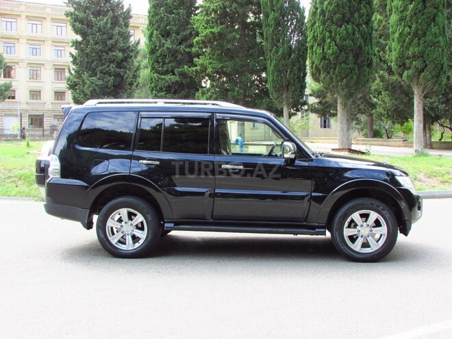 Mitsubishi Pajero 2007, 299,840 km - 3.0 l - Bakı