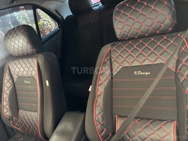 Mercedes E 220 2001, 500,000 km - 2.2 l - Qazax