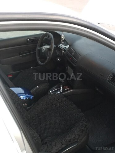 Volkswagen Jetta 2003, 190,000 km - 2.0 l - Gəncə