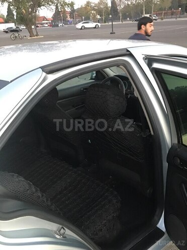 Volkswagen Jetta 2003, 190,000 km - 2.0 l - Gəncə
