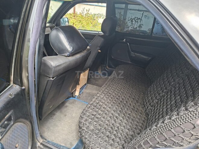 Mercedes 190 1991, 360,000 km - 2.0 l - Astara