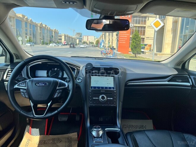 Ford Fusion (North America) 2020, 204,000 km - 2.0 л - Bakı