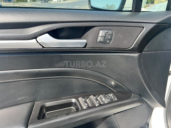 Ford Fusion (North America) 2020, 204,000 km - 2.0 л - Bakı