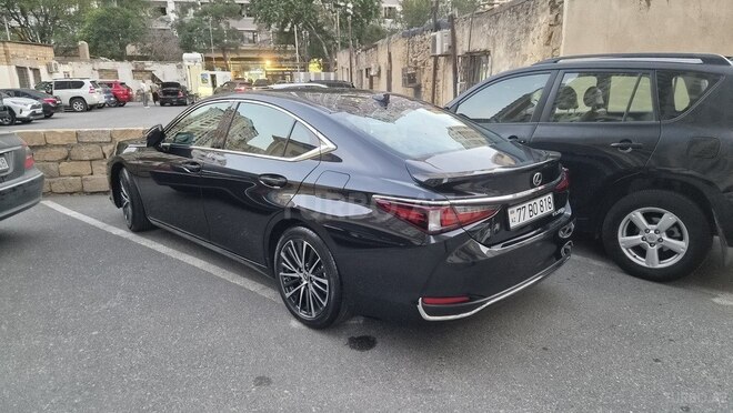 Lexus ES 300h 2023, 15,000 km - 2.5 l - Bakı