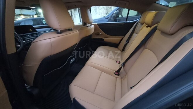 Lexus ES 300h 2023, 15,000 km - 2.5 l - Bakı