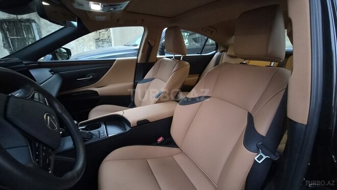 Lexus ES 300h 2023, 15,000 km - 2.5 l - Bakı