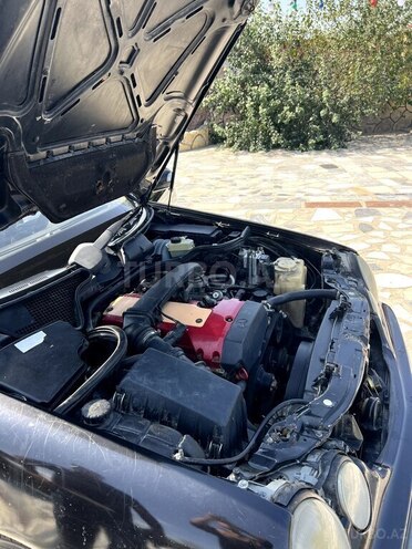 Mercedes E 200 1999, 330,000 km - 2.0 л - Salyan