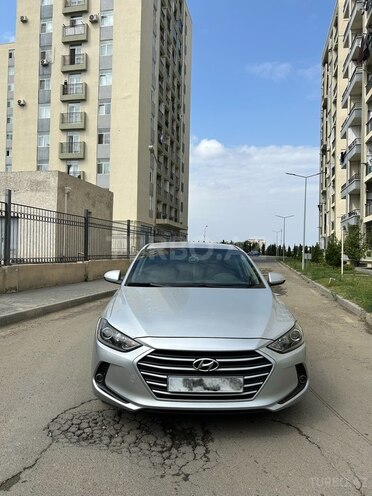 Hyundai Elantra 2016, 220,000 km - 1.6 л - Gəncə