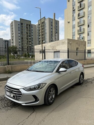 Hyundai Elantra 2016, 220,000 km - 1.6 л - Gəncə