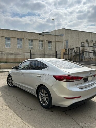 Hyundai Elantra 2016, 220,000 km - 1.6 л - Gəncə