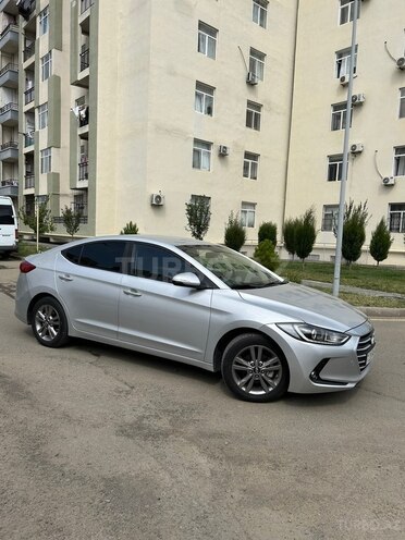 Hyundai Elantra 2016, 220,000 km - 1.6 л - Gəncə