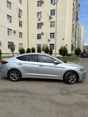 Hyundai Elantra 2016, 220,000 km - 1.6 л - Gəncə