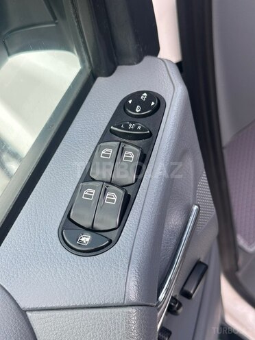 Mercedes  2009, 262,000 km - 2.1 l - Bakı