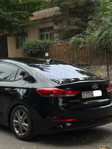 Hyundai Elantra 2017, 179,000 km - 2.0 l - Quba