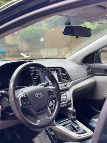 Hyundai Elantra 2017, 179,000 km - 2.0 l - Quba