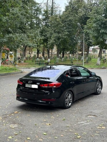 Hyundai Elantra 2017, 179,000 km - 2.0 l - Quba
