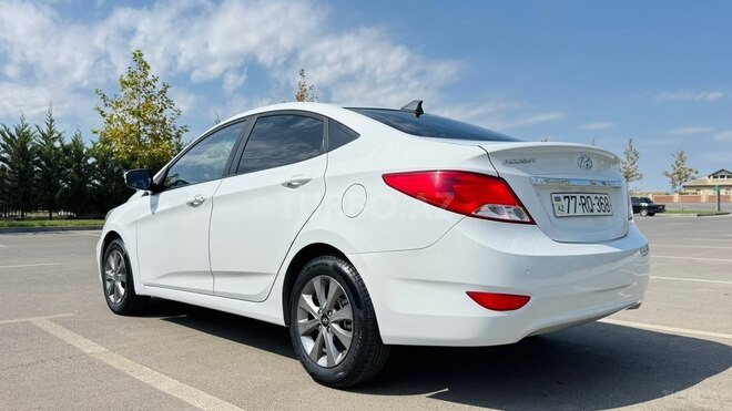 Hyundai Accent 2019, 124,500 km - 1.4 l - Salyan