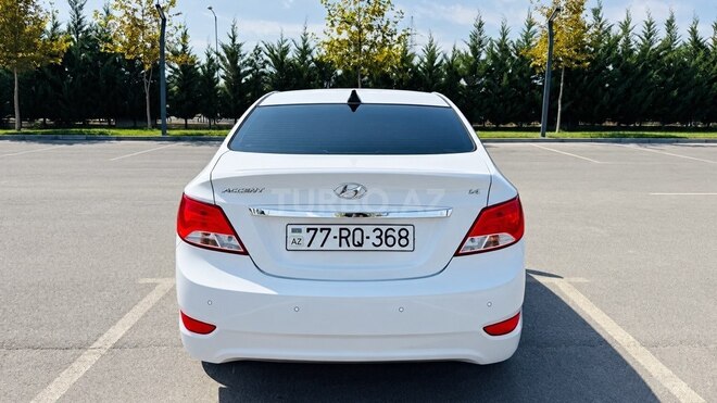 Hyundai Accent 2019, 124,500 km - 1.4 l - Salyan