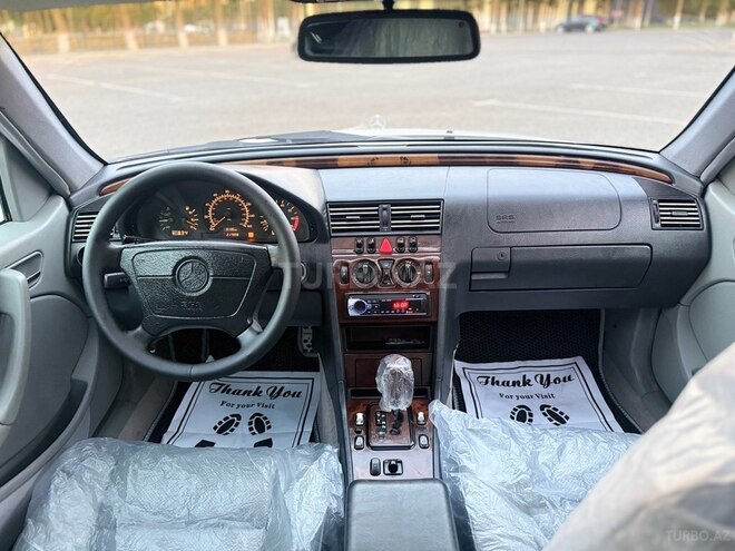 Mercedes C 230 1999, 217,000 km - 2.3 л - Sumqayıt