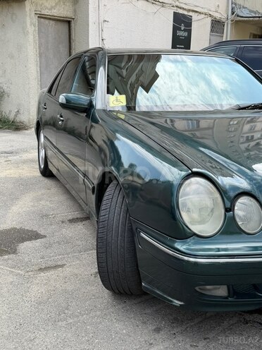 Mercedes E 270 2000, 420,000 km - 2.7 l - Bakı