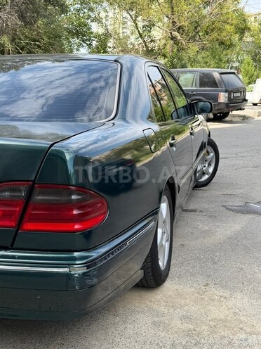 Mercedes E 270 2000, 420,000 km - 2.7 l - Bakı