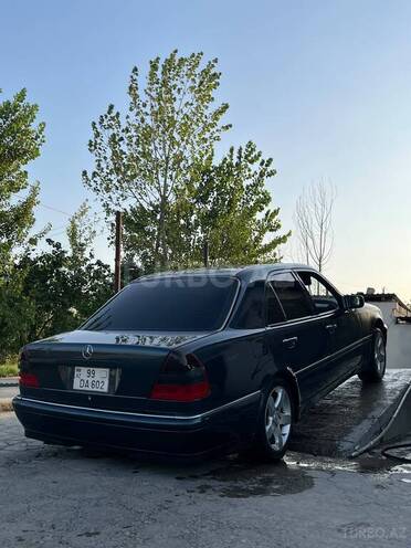 Mercedes C 230 1998, 230,000 km - 2.3 л - Sabirabad