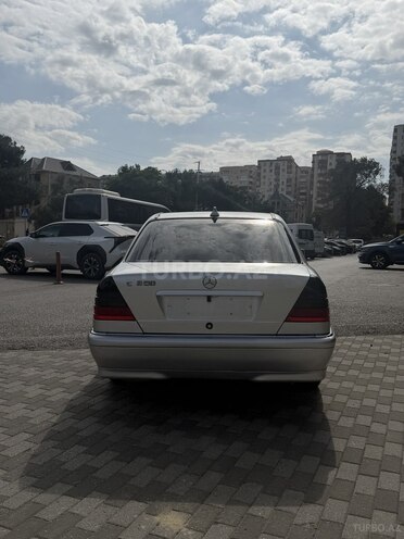 Mercedes C 200 1998, 244,000 km - 2.0 l - Bakı