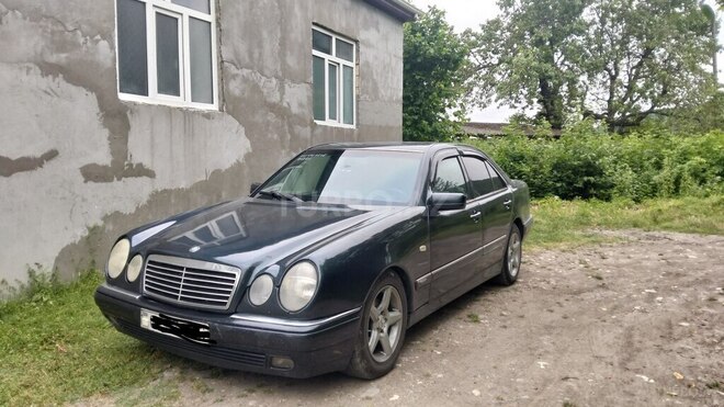 Mercedes E 300 1996, 480,000 km - 3.0 l - Quba