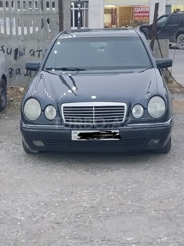 Mercedes E 300 1996, 480,000 km - 3.0 l - Quba