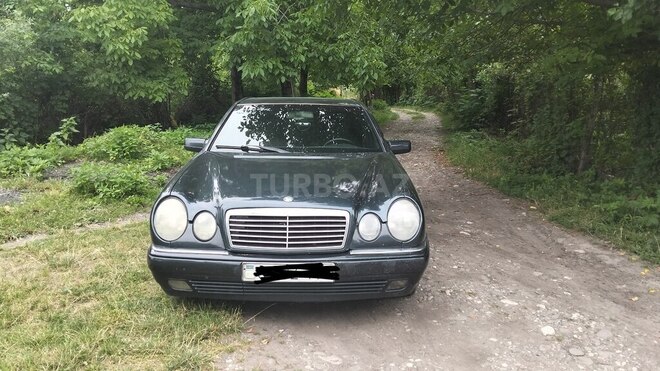 Mercedes E 300 1996, 480,000 km - 3.0 l - Quba
