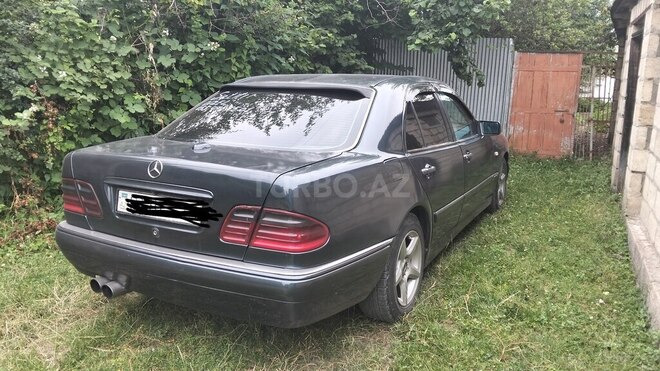 Mercedes E 300 1996, 480,000 km - 3.0 l - Quba