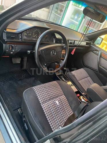 Mercedes 220 E 1992, 460,000 km - 2.2 л - Bakı