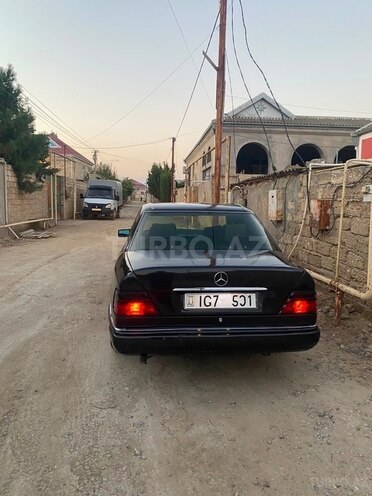 Mercedes 220 E 1992, 460,000 km - 2.2 л - Bakı