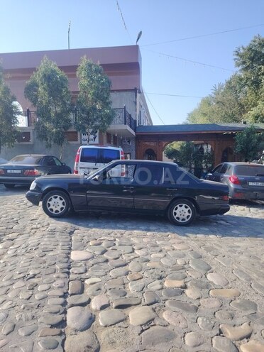 Mercedes 220 E 1992, 460,000 km - 2.2 л - Bakı